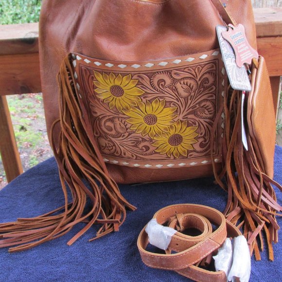 American Darling Large Conceal Carry Fringe Bag Hand Tooled Sunflowers - Picture 1 of 9